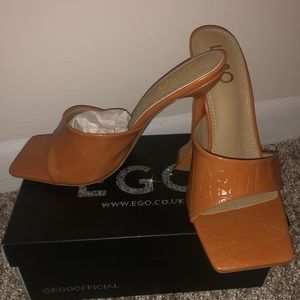 Ego Tan Heel, NEVER WORN.